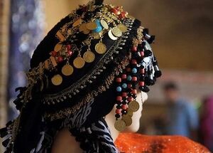 سربند زنان کرد . 2.jpg