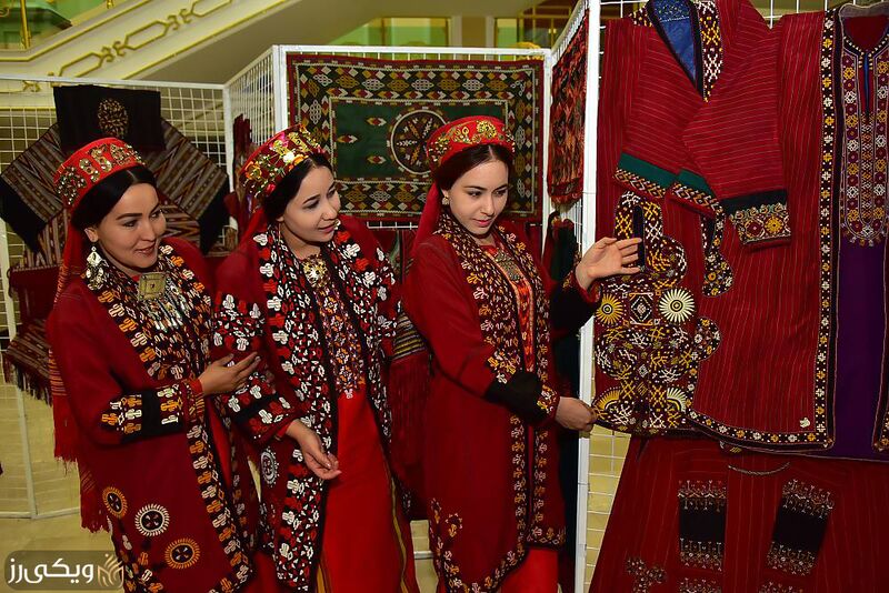 پرونده:لباس-محلی-ترکمن-دوزی.jpg