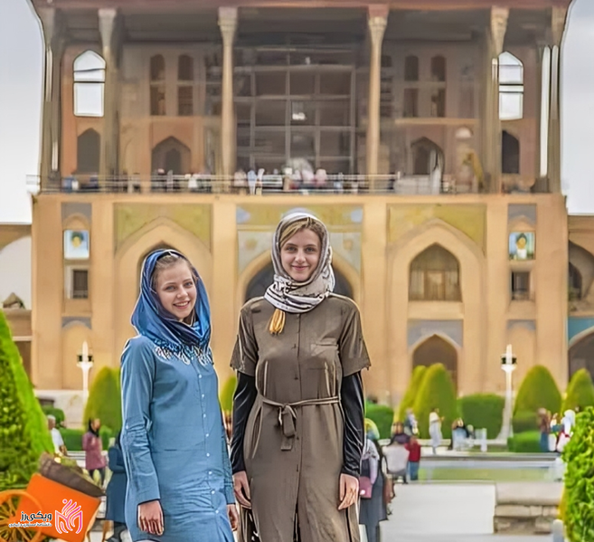 پرونده:گردشگر-لهستانی-نهایی.png