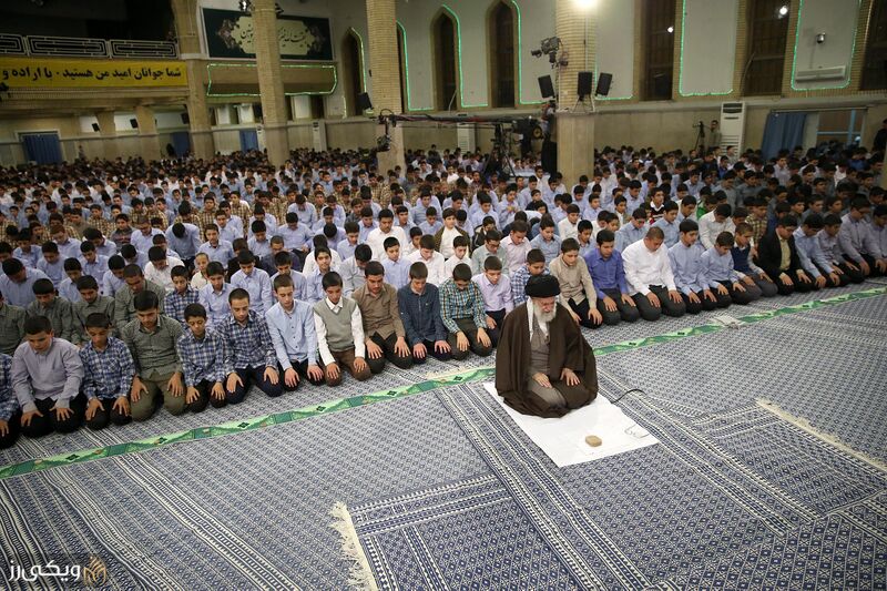 پرونده:جشن-تکلیف.jpg