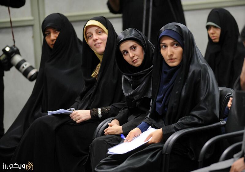 پرونده:طناز-بحری3.jpg